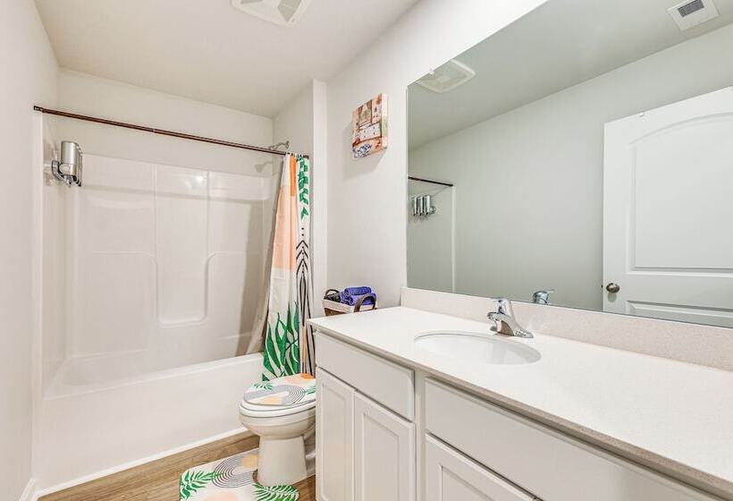 Family Friendly Triana Home Near Redstone Arsenal!