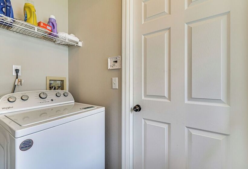 Heated Pool & Screened Lanai: Haines City Haven!