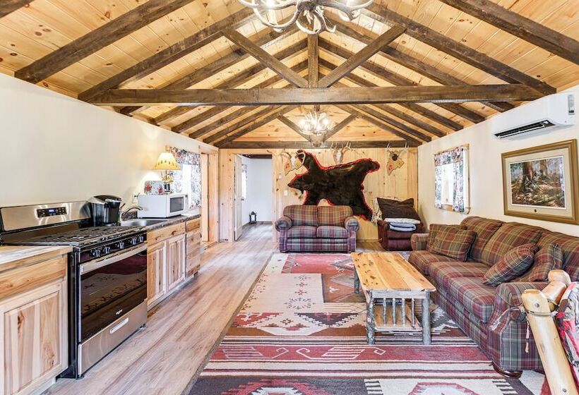 Harrington Cabin W/ Grills   Near Beaches & Hiking