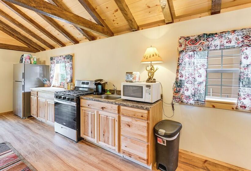 Harrington Cabin W/ Grills   Near Beaches & Hiking