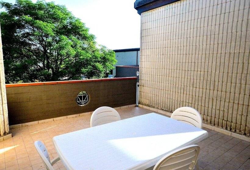 مسافرخانه Residence Leccio