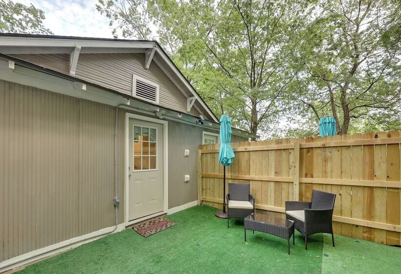 Hot Springs Home W/ Yard, Walk To Bathhouse Row!