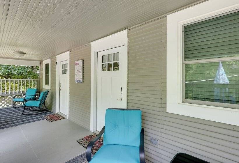 Hot Springs Home W/ Yard, Walk To Bathhouse Row!