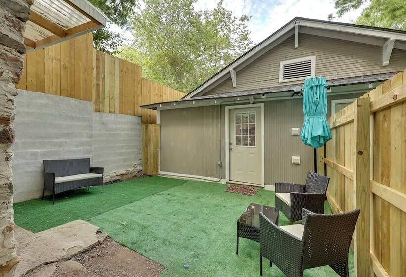 Hot Springs Home W/ Yard, Walk To Bathhouse Row!