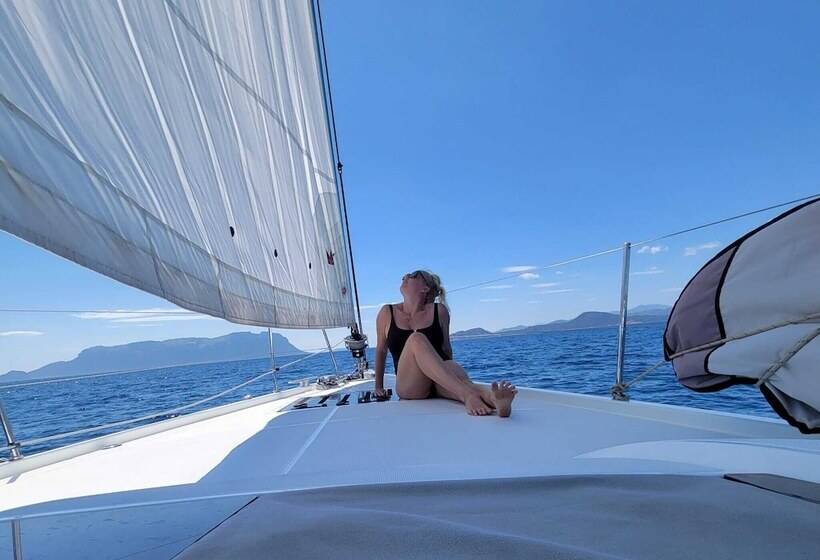 ホテル Dream Holiday On A Luxurious Sailing Yacht