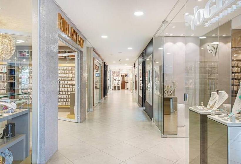 酒店 Florida Mall & Suites