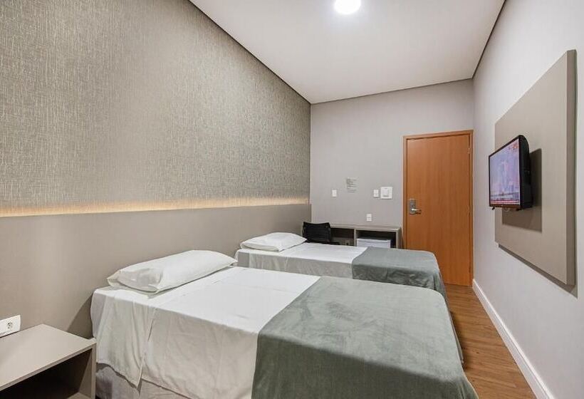 酒店 Florida Mall & Suites