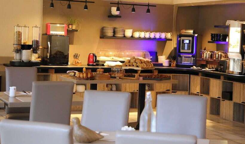 فندق Hôtellerie Du Roy