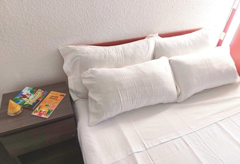 בית מלון כפרי La Voile Bleue