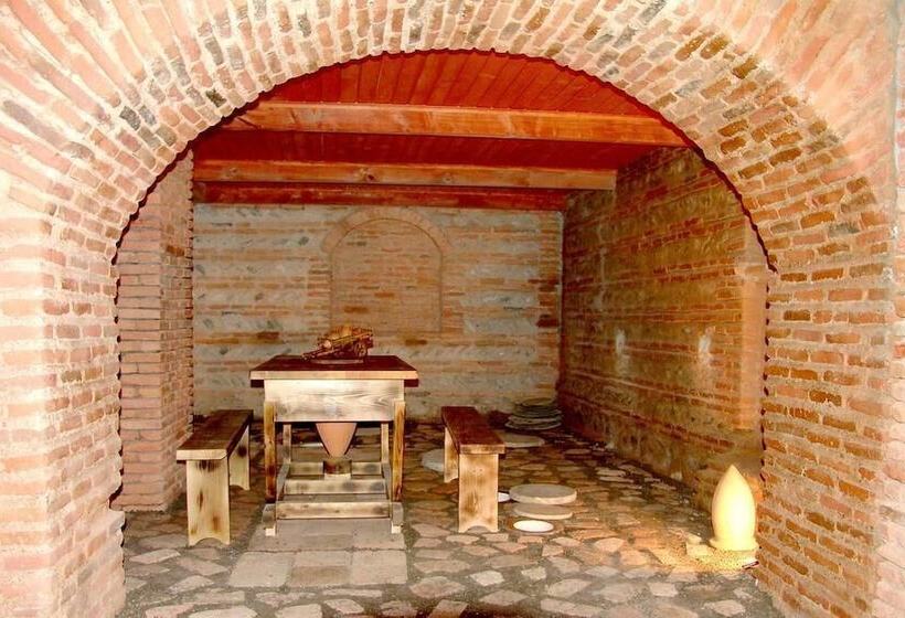 هتل Rcheuli Marani