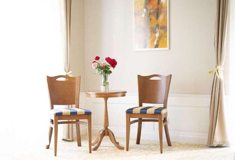 酒店 Scuol Palace Spa & Culture