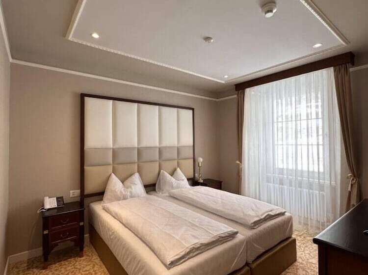 酒店 Scuol Palace Spa & Culture