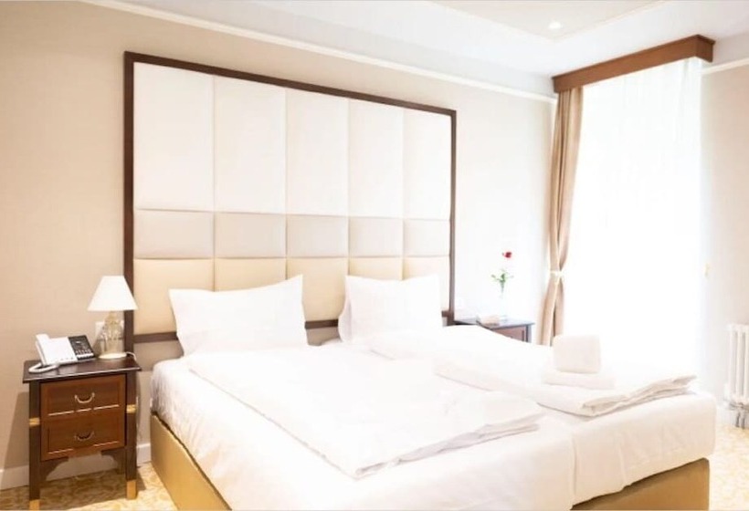 酒店 Scuol Palace Spa & Culture