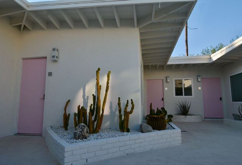 בית מלון כפרי The Cactai