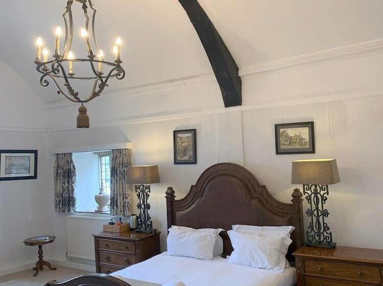 בית מלון כפרי The Crown At Shipton