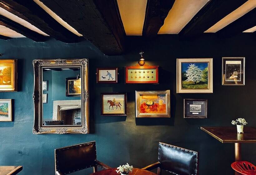 בית מלון כפרי The Crown At Shipton