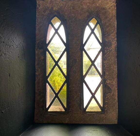 בית מלון כפרי The Crown At Shipton