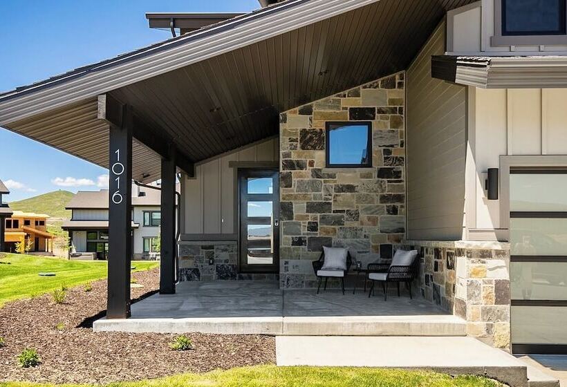 Jordanelle By Avantstay Next To The Reservoir!