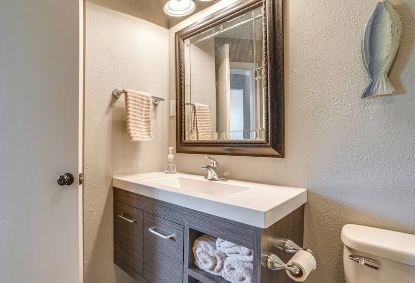 Dock & Deck At Kentucky Lake Family Retreat!