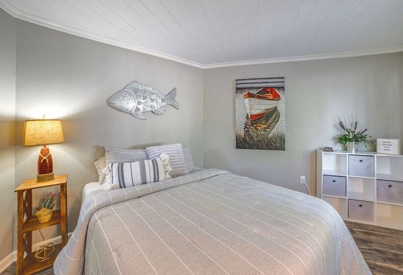 Dock & Deck At Kentucky Lake Family Retreat!