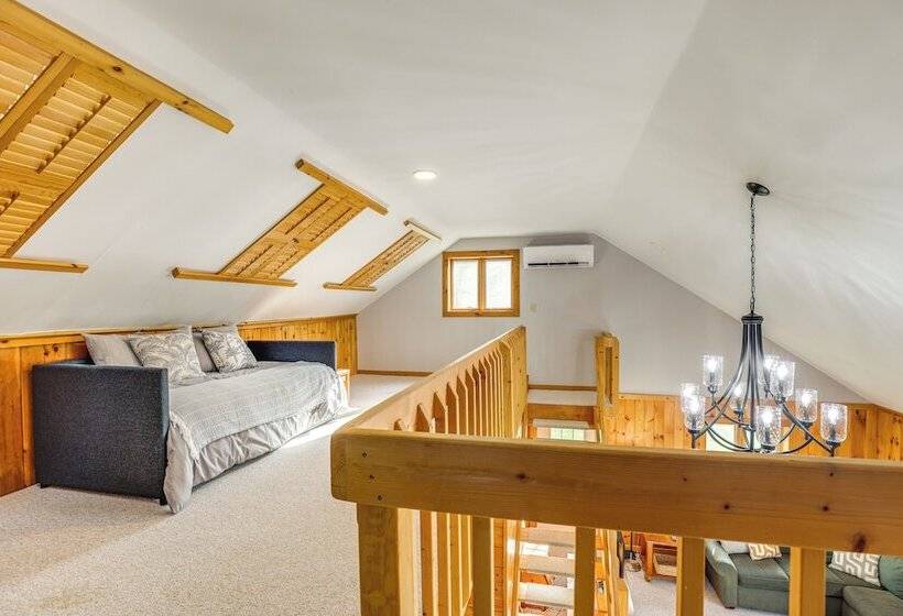 Keuka Lake Cabin W/ Boat Dock Access & Fire Pit!