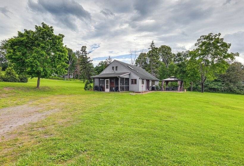 Keuka Lake Cabin W/ Boat Dock Access & Fire Pit!