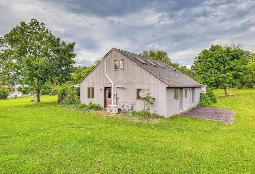 Keuka Lake Cabin W/ Boat Dock Access & Fire Pit!