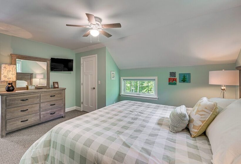 Near Hiking Trails & Ski Resorts: Killington Home!