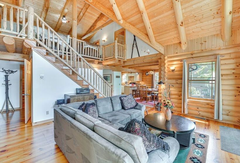 Lakefront Corinth Log Home: Private Dock, Fire Pit