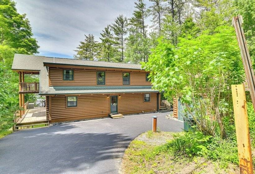 Lakefront Corinth Log Home: Private Dock, Fire Pit