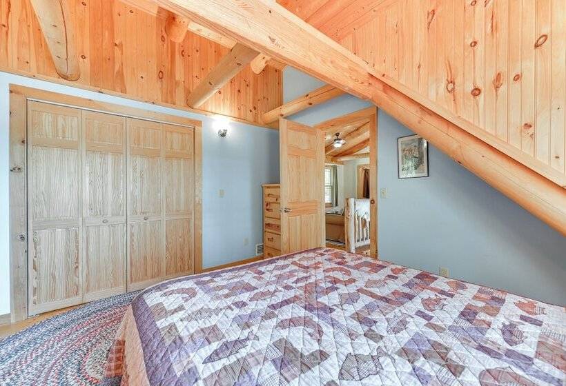 Lakefront Corinth Log Home: Private Dock, Fire Pit