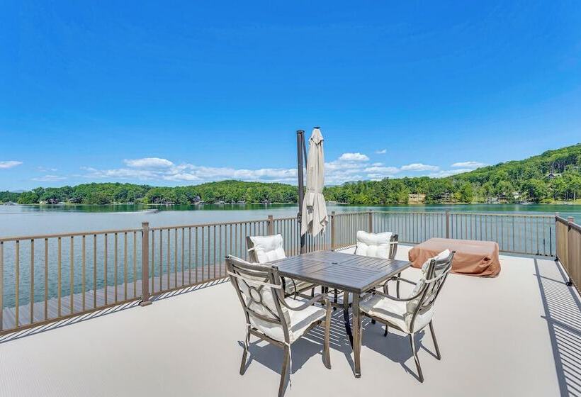 Lakefront Hiawassee Gem: Boat Dock W/ Rooftop Deck