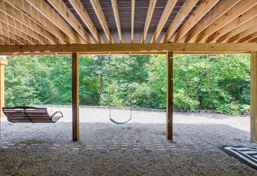 Lakefront Home W/ Deck, Near Mammoth Cave Park!