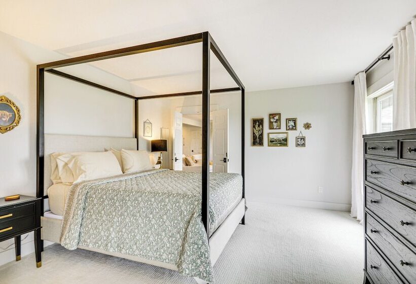 Lovely Roberts Home W/ Patio & Mountain Views!