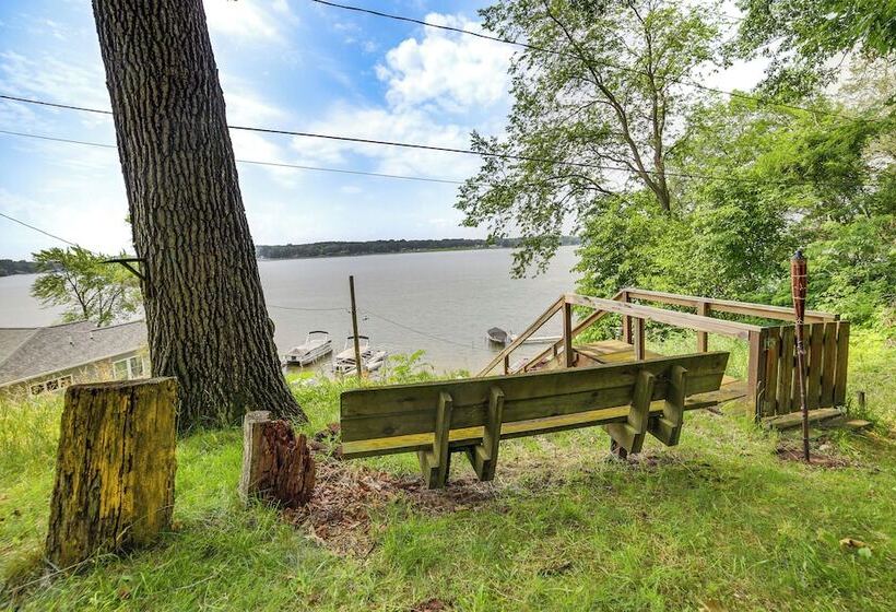 Michigan Lakefront Retreat W/ Kayaks & 2 Decks