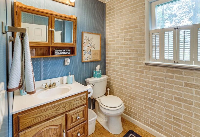 Michigan Lakefront Retreat W/ Kayaks & 2 Decks