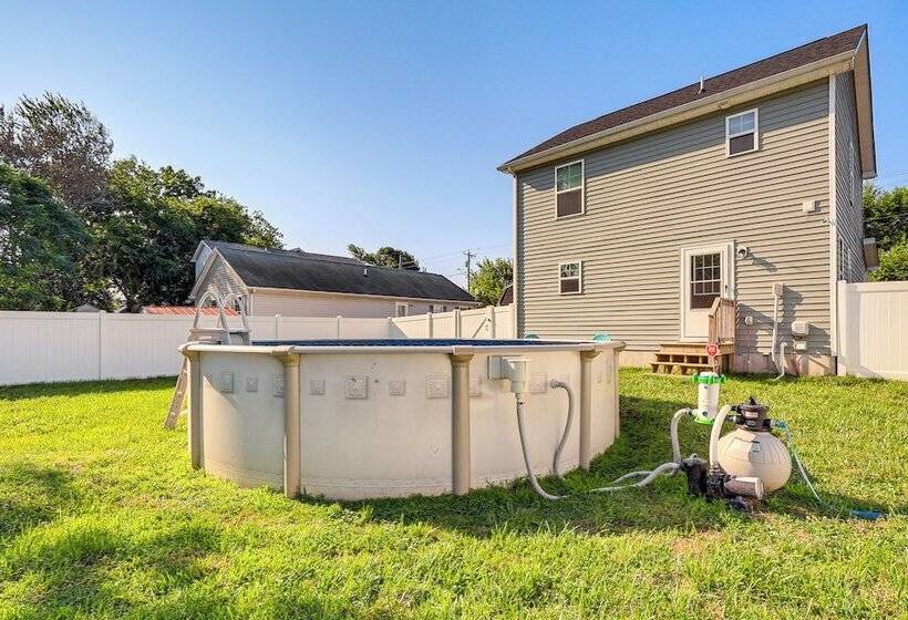 Milford Home W/ Private Pool: 12 Mi To Beaches!