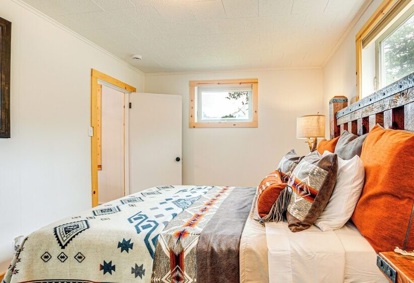 Northwood Tours Escape  W/ Boat Dock Access!