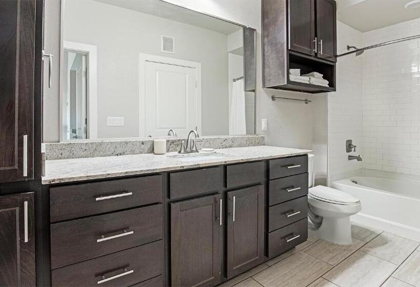 Mission Hill By  Landing