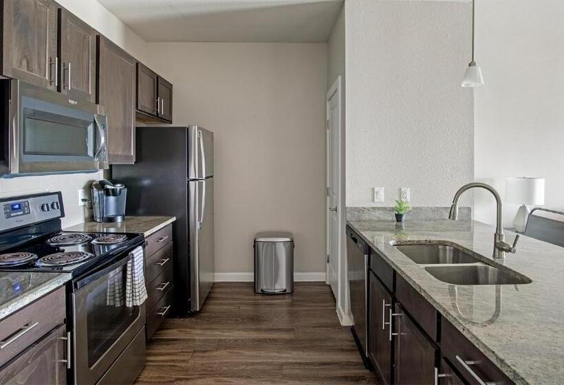 Mission Hill By  Landing