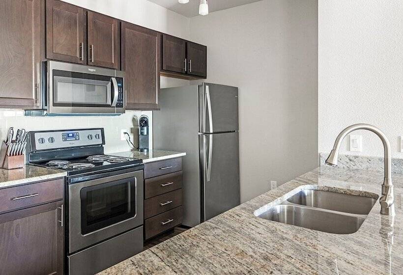 Mission Hill By  Landing