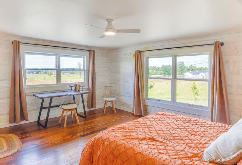 ~ 10 Mi To Downtown: Murfreesboro Area Cabin