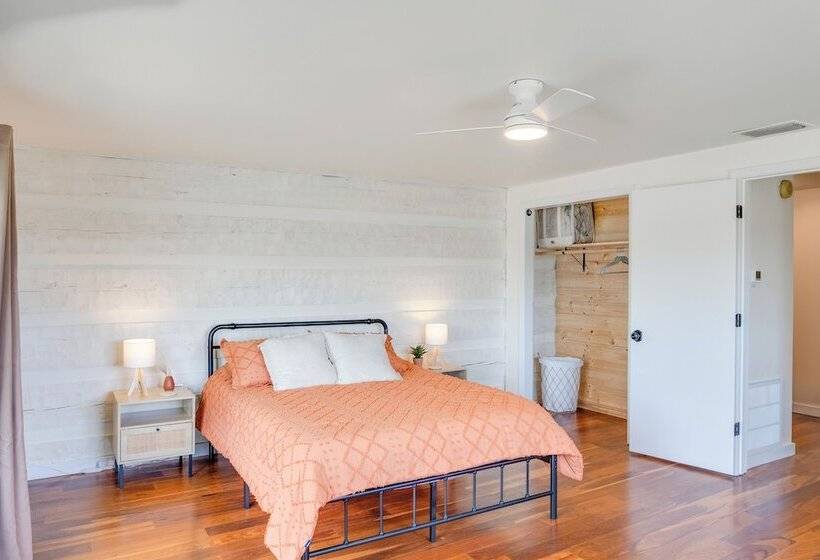 ~ 10 Mi To Downtown: Murfreesboro Area Cabin