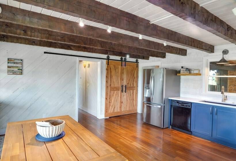 ~ 10 Mi To Downtown: Murfreesboro Area Cabin
