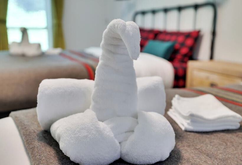 Paradise Retreat By Avantstay Pool, Hot Tub, & Game Room!