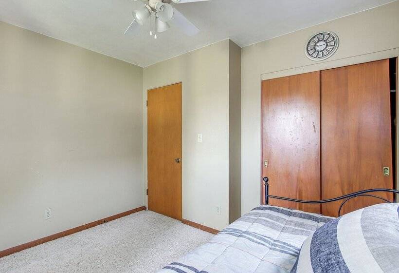 Walk To Park: Waterloo Home W/ Furnished Deck