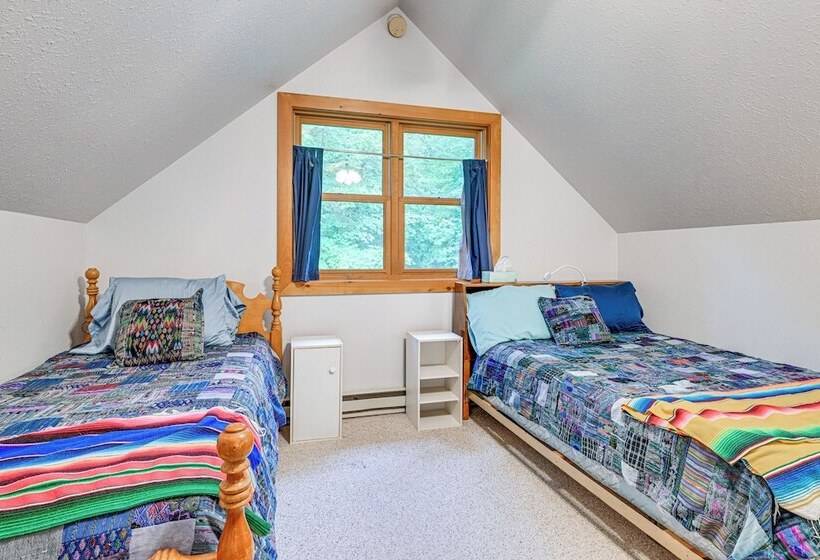 Peaceful White Sand Lake House W/ Dock & Deck!