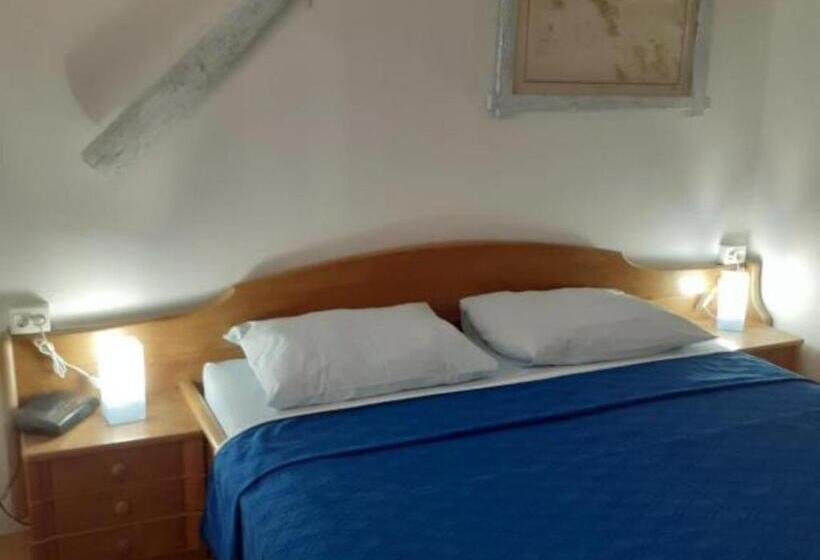 펜션 Guest House Green Corner Supetarska Draga