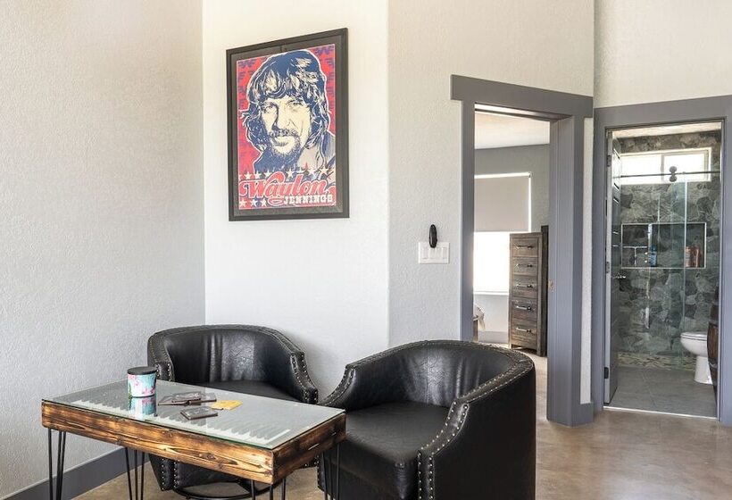 פנסיון Hill Country Guest Houses