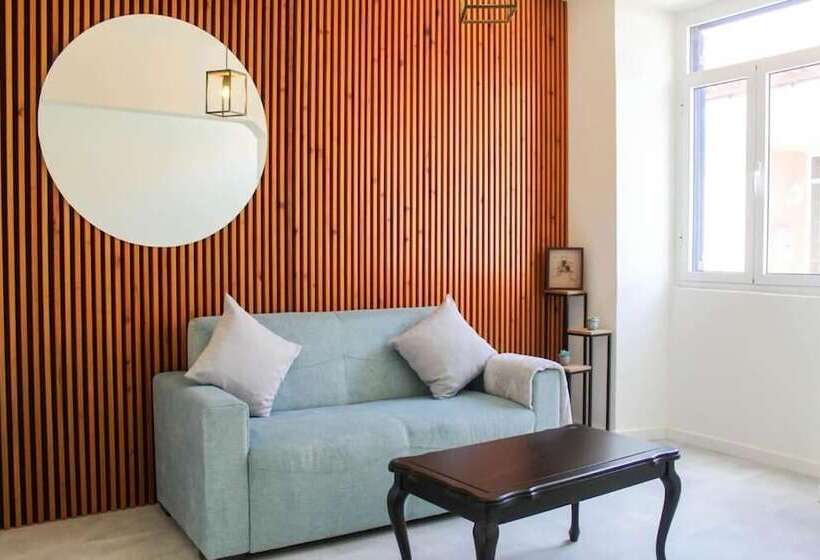 膳宿费 House Of Stars